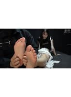 「ほんわかお姉さん藤咲さんを私服でくすぐりチェック! 弱点責めで大笑いするギャップがたまらない!」わかしラボ WAKA-063 藤咲紫 1