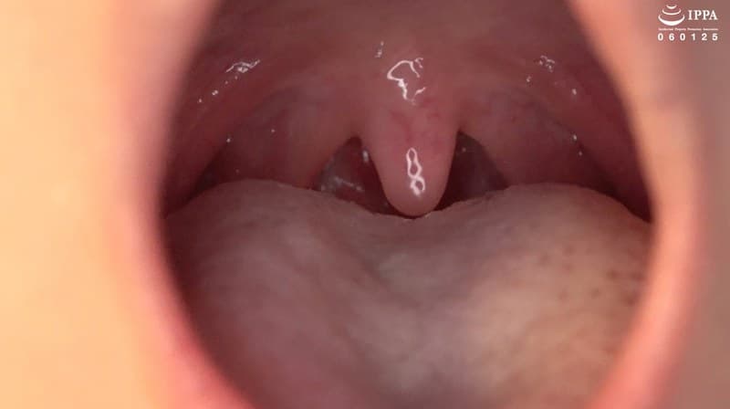 「素人モデルの超激レアな口内・歯・歯抜け・のどちんこ観察プレイ！」素人美女ナナ