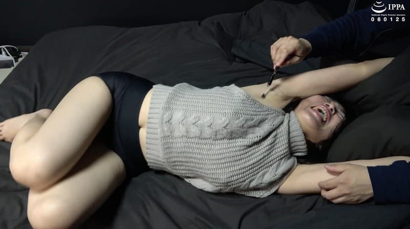 「暗示くすぐりで弱点の腋の下も抵抗できずにくすぐられる奥様！」わかしラボ WAKA-071杉崎みさき 8