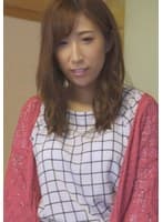 声を出したらいけないのに！イビキをかいている夫の横で義理のムスコに何度もイかされる新妻