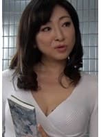 ミニスカ巨乳のお隣の奥さんがエロ過ぎて…！思わず勃起した巨根にうっとりされ玄関先で欲求不満解消の痴熟女SEX！