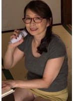 嫁と不仲になってしまった娘婿が欲求不満と寂しさから義母に中出ししてしまい…。昭和の官能エロス！