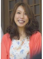 「娘居るからだめ！」隣の部屋には娘がいるのに声が止まらない！声を抑えて燃え上がる熟年セックス！