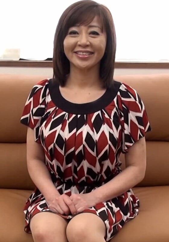 長らく別居中の五十路熟女がお金の為と言いつつもエッチがしたくて性欲発散のAV出演！本能丸出し濃厚SEXにイキ狂う！