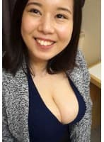 【ああ~こんな気持ちぃぃパイズリ神レベル】特殊加工無しの本物Jカップ人妻。胸の谷間の奥に潜む超敏感乳首を触りながら「あ~もう触ってる~!」とダメだけど駄目じゃない快感で全身を震わせる正直者の奥様!