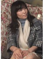 乳首を噛まれてイッちゃう変態妻！五十路のセレブ美魔女！