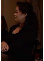 2対2の黒人ナンパに警戒心も薄れ和気あいあいで旅館のお部屋についてきた素人熟女！カップルに分かれてデカマラ突きに溺れイキまくる！