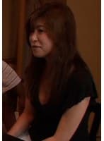 黒人2人組にTV番組の撮影とナンパされた熟女は独り身の欲求不満！？期待通りの極太黒人マラに性欲爆発3P乱交SEX