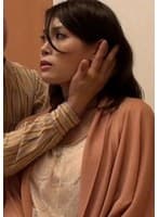 こんな奥さんをほっとく旦那が悪い！欲求不満を募らせた美人奥さんが魅せる女の貞操観念を捨ててガン突きされ我を忘れてイキまくり！