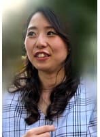 街で見つけた姉妹の様な母娘を番組のインタビューと称して食事に誘いお母さんをお持ち帰り!旦那と訳アリ欲求不満お母さんと本気の生嵌め絶頂SEX!