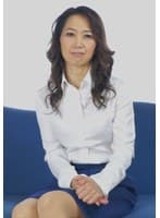 48歳 専業主婦 真っ赤な下着を身に纏い、男のモノを味わい尽くす妄想プレイ！