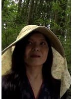 田舎の熟女もSEXしたい！旦那とのSEXに飽き足らずこっそりとAVの撮影をするヤリマン熟女の野外活動！