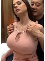 欧州美女の超乳にしゃぶりつき！ブロンドヘアーのセクシーダイナマイトボディに激ピス最高の射精！