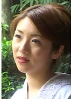 女盛りの料亭の女将、一度の過ちから官能のループが始まる…。昭和初期を舞台に繰り広げるエロドラマ!