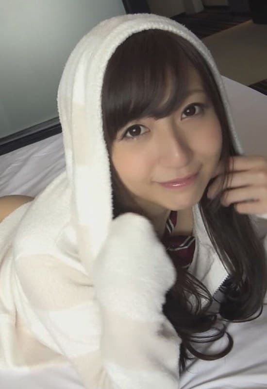 エッチ大好き！可愛すぎるツインテールJK