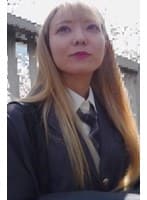 金髪ギャルの制服女子とおじさんの裏行為