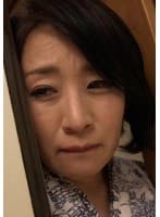 娘夫婦の営みを偶然覗いてしまった義母が抑え切れない欲望に負け禁断の情事へと堕ちて行く…。