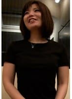 面接の様に緊張気味の清楚系素人熟女さんがセックスしたくてAV撮影にやって来た!いい歳してエッチがしたい我慢できない変態熟女!