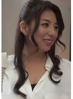 街行くお綺麗なセレブ熟女をナンパしてミセスモデルを体験しませんか?ノリノリでエロポーズを見せる53歳セクシーモデル挑戦で絶頂中出しSEX!