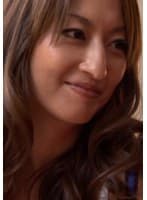 SEX好きでしょ!黒人男性のデカマラを膣奥まで突っ込まれ狂ったようにイキまくる褐色の三十路セクシー美熟女!