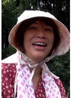 刺激を求めてAVの撮影に応募してきた田舎の熟女は抑え切れない欲求不満を爆発させて野外で汁だくSEXに溺れる!