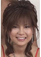 可愛らしい表情に小柄な身体!1日でウン千万円を稼ぎ出した伝説的キャバ嬢がAV出演!