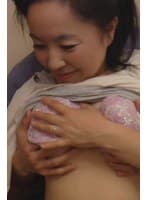 剛毛マン毛熟女が久しぶりのエッチに没頭する!